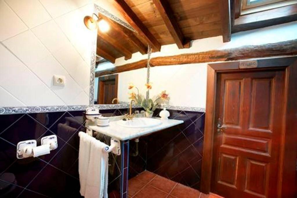 Casa Rural Los Portales Valle Del Jerte Cabezuela Del Valle Luaran gambar